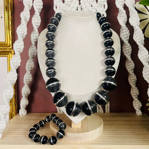 Coldwater Creek‎ Chunky Beaded Jewelry Set Necklace and Stretch Bracelet Black